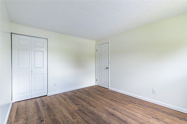 32 Coachlight Circle, Farmington, NY 14425