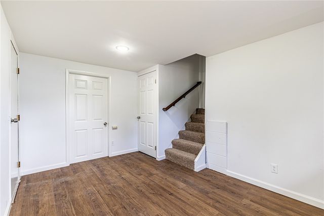 32 Coachlight Circle, Farmington, NY 14425