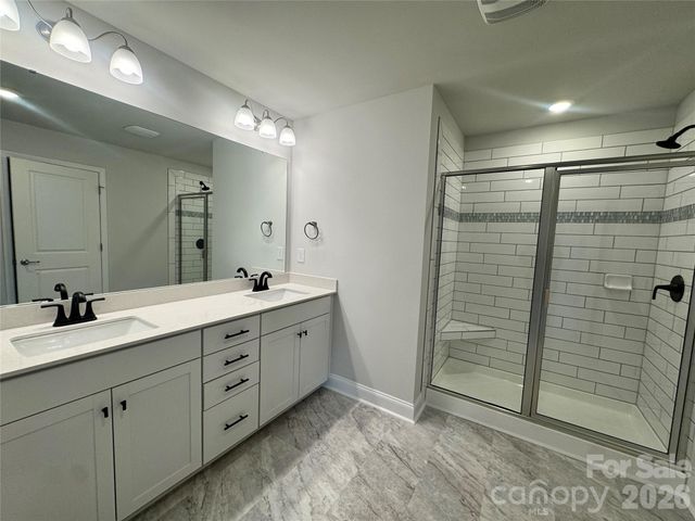 712 Inwood Hill Drive 11, Gastonia, NC 28056