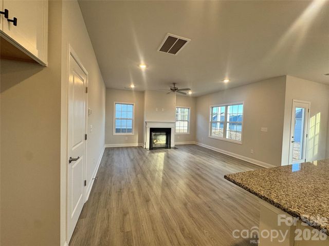 712 Inwood Hill Drive 11, Gastonia, NC 28056
