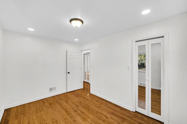 550 King Street, Gary, IN 46406