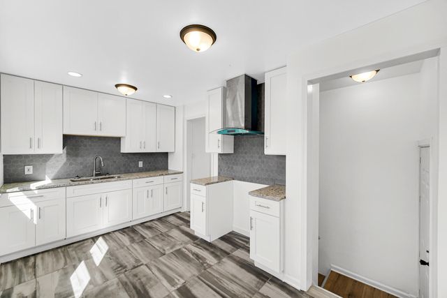 550 King Street, Gary, IN 46406