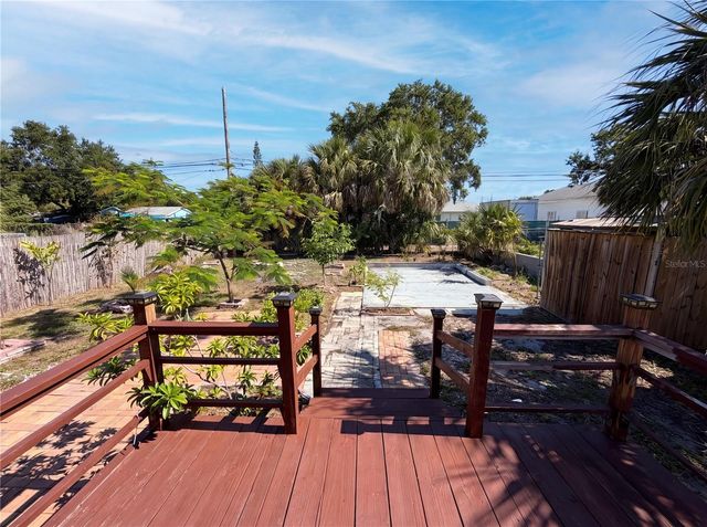 5005 TANGERINE AVENUE S, Gulfport, FL 33707