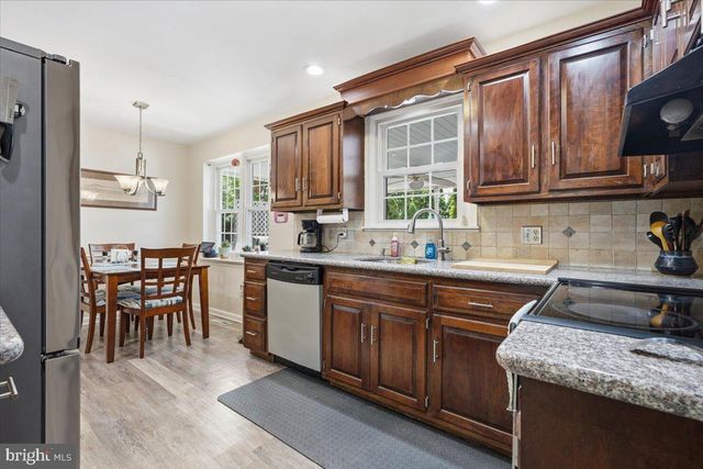3547 HECKTOWN RD, Bethlehem, PA 18020