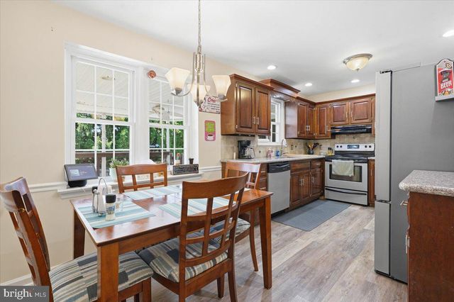 3547 HECKTOWN RD, Bethlehem, PA 18020