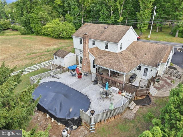 3547 HECKTOWN RD, Bethlehem, PA 18020