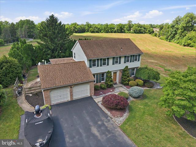 3547 HECKTOWN RD, Bethlehem, PA 18020