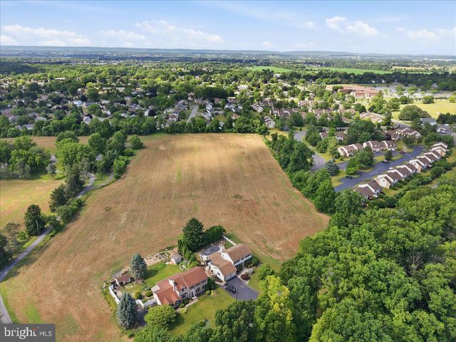 3547 HECKTOWN RD, Bethlehem, PA 18020