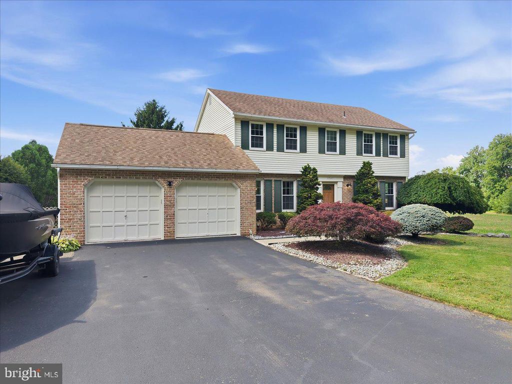 3547 HECKTOWN RD, Bethlehem, PA 18020