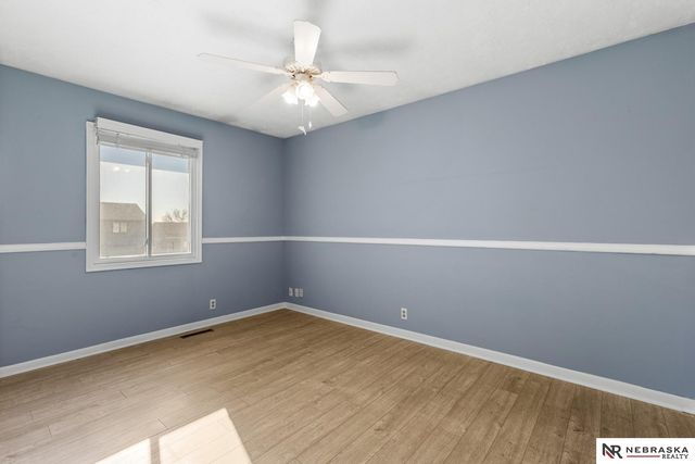 13524 Valley Street, Omaha, NE 68144