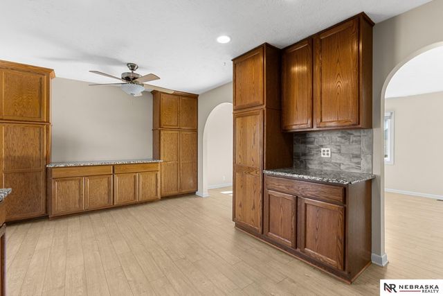 13524 Valley Street, Omaha, NE 68144