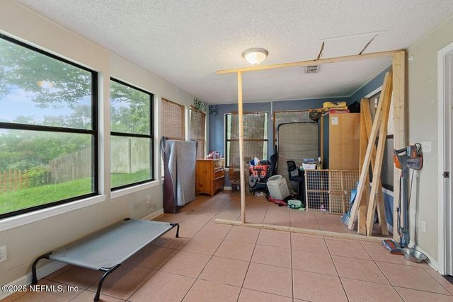 414 SHAMROCK S, Jacksonville, FL 32218