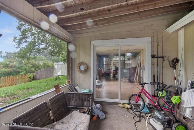 414 SHAMROCK S, Jacksonville, FL 32218