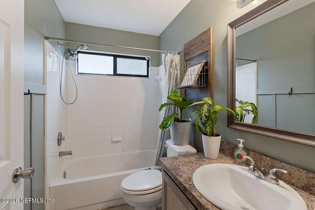 414 SHAMROCK S, Jacksonville, FL 32218
