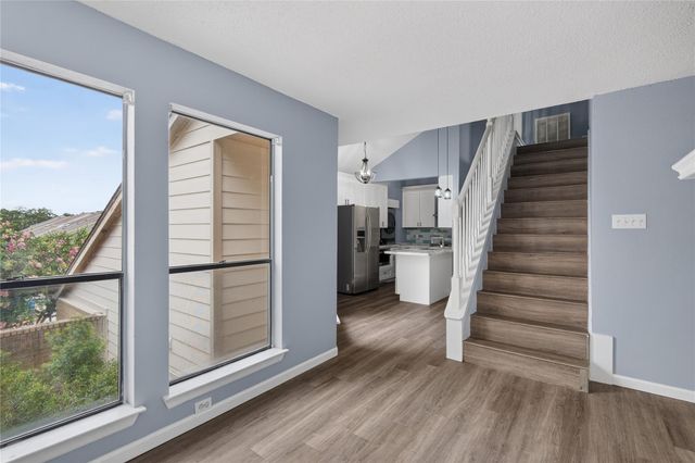 2277 S Kirkwood Road 910, Houston, TX 77077