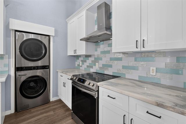 2277 S Kirkwood Road 910, Houston, TX 77077