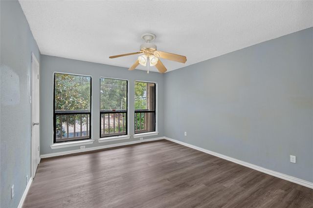 2277 S Kirkwood Road 910, Houston, TX 77077