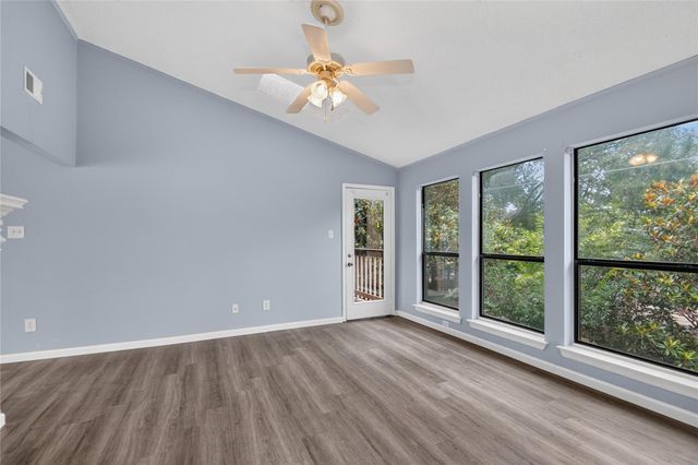 2277 S Kirkwood Road 910, Houston, TX 77077