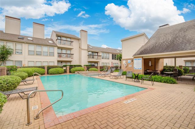 2277 S Kirkwood Road 910, Houston, TX 77077
