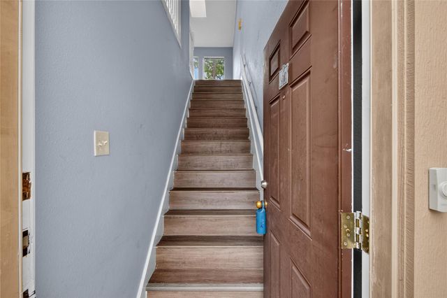 2277 S Kirkwood Road 910, Houston, TX 77077