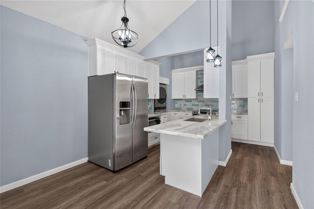 2277 S Kirkwood Road 910, Houston, TX 77077