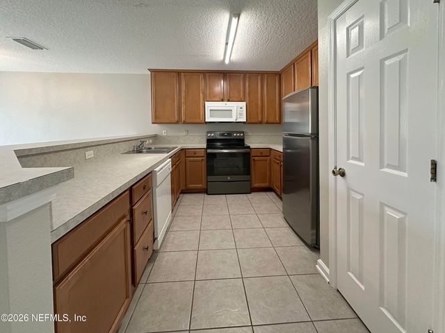 1036 N BLACK CHERRY Drive, St. Johns, FL 32259