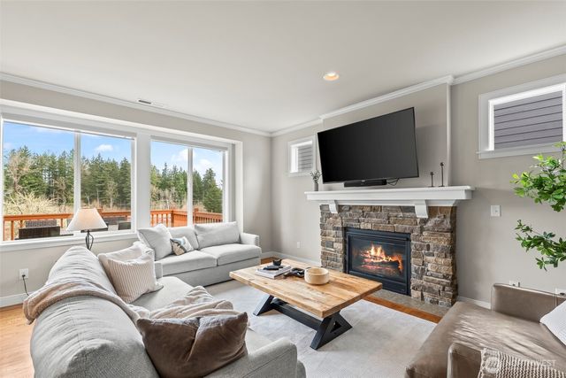 1644 211th Avenue SE, Sammamish, WA 98075