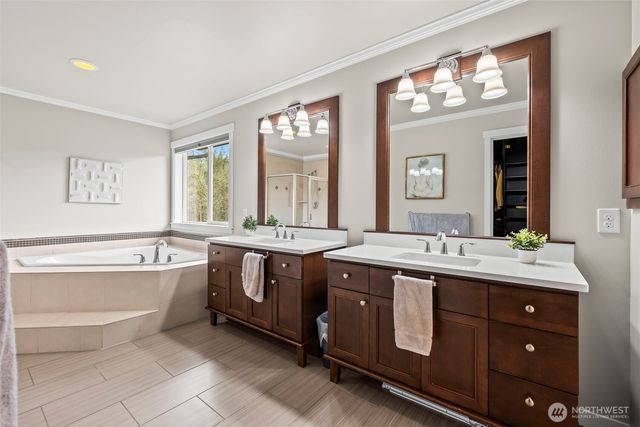 1644 211th Avenue SE, Sammamish, WA 98075