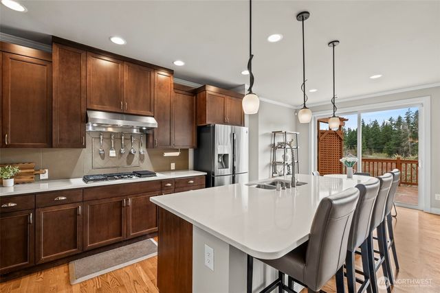 1644 211th Avenue SE, Sammamish, WA 98075