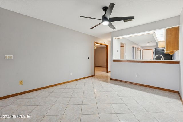 1134 FROMAGE Circle W, Jacksonville, FL 32225