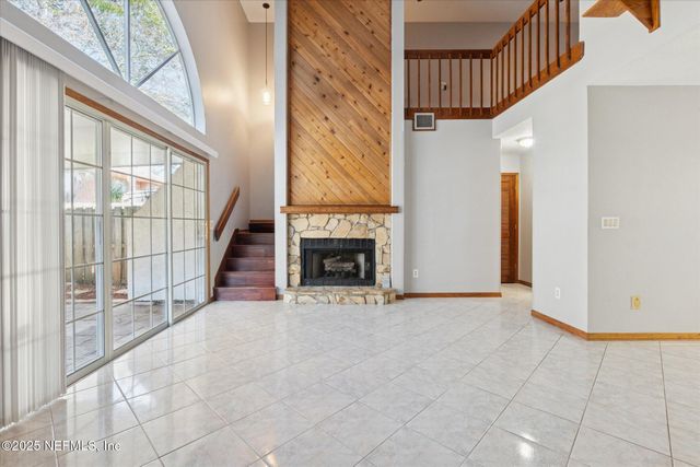 1134 FROMAGE Circle W, Jacksonville, FL 32225