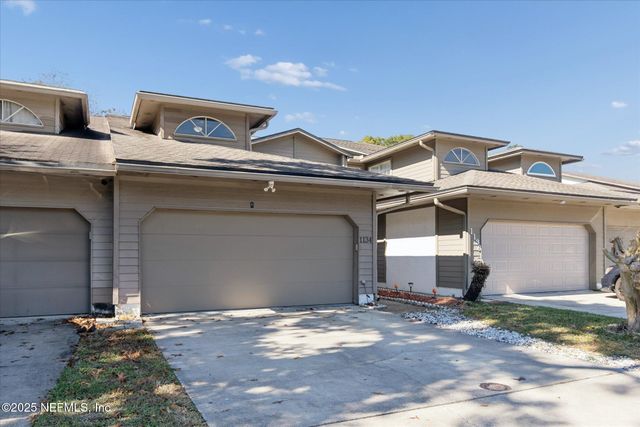 1134 FROMAGE Circle W, Jacksonville, FL 32225