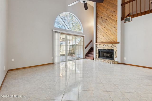 1134 FROMAGE Circle W, Jacksonville, FL 32225