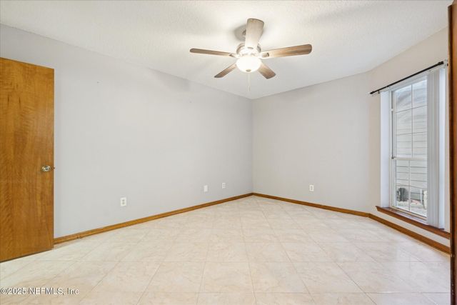 1134 FROMAGE Circle W, Jacksonville, FL 32225