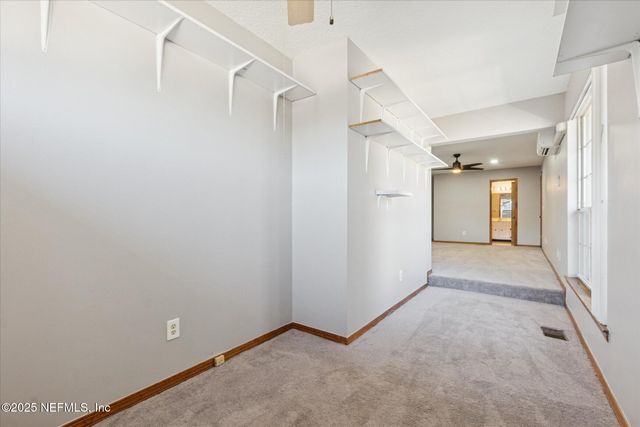 1134 FROMAGE Circle W, Jacksonville, FL 32225