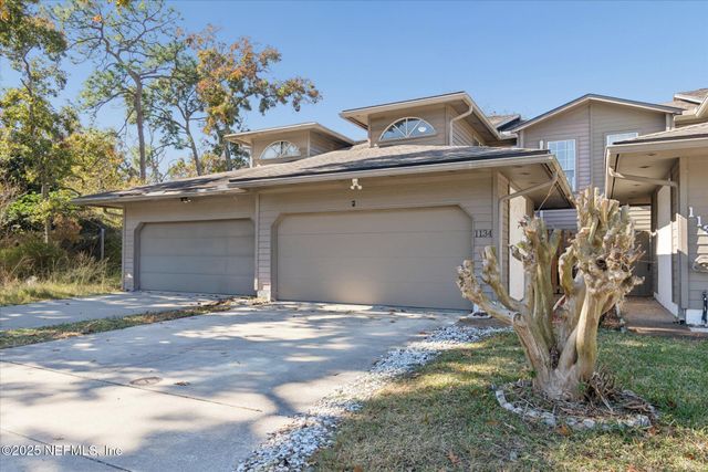 1134 FROMAGE Circle W, Jacksonville, FL 32225