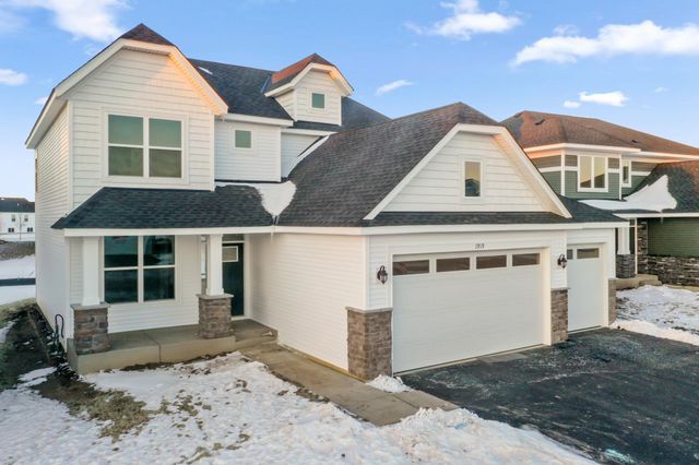 1919 Ironwood Drive, Carver, MN 55315