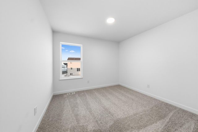 1919 Ironwood Drive, Carver, MN 55315