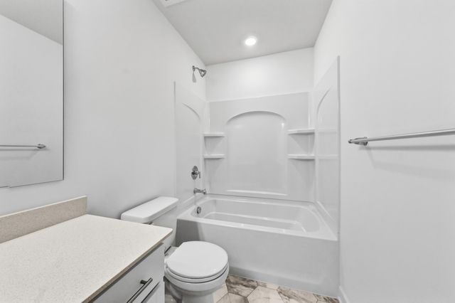 1919 Ironwood Drive, Carver, MN 55315