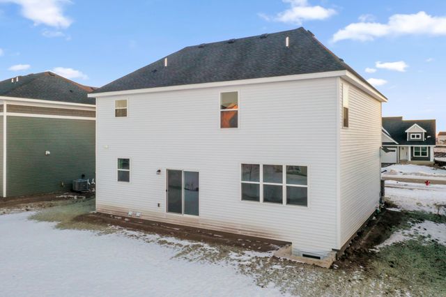 1919 Ironwood Drive, Carver, MN 55315