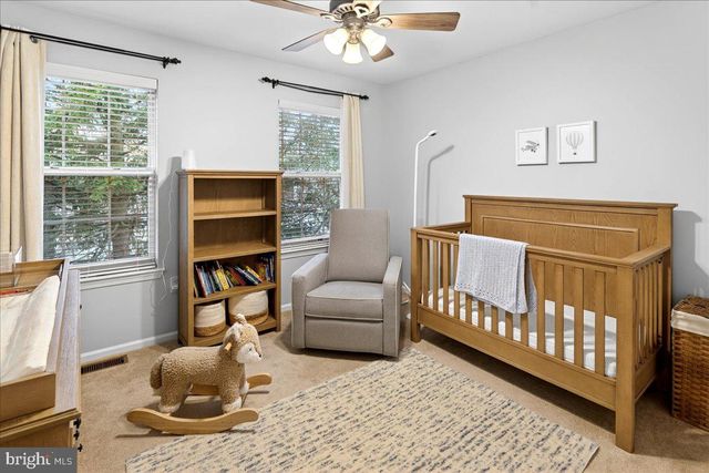 200 AMBERLEIGH DR, Pennington, NJ 08534