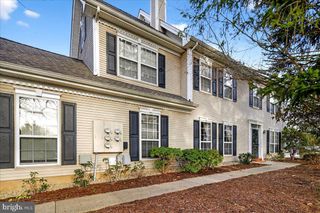 200 AMBERLEIGH DR, Pennington, NJ 08534