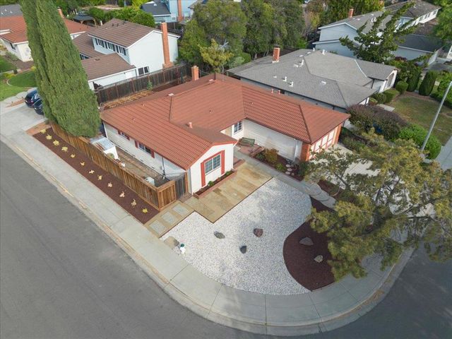 663 Smoke Tree Way, Sunnyvale, CA 94086