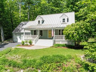5 Lloyd Road, Wolfeboro, NH 03894