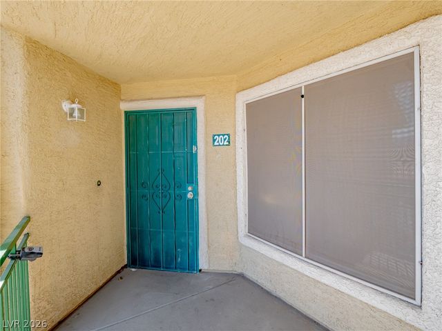 1401 Linnbaker Lane 202, Las Vegas, NV 89110