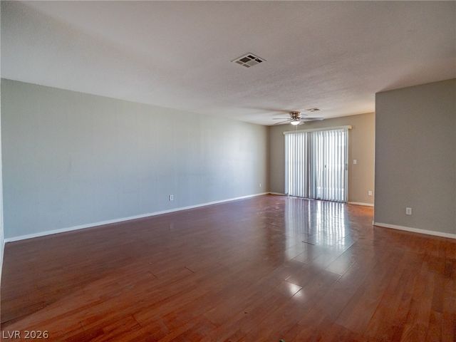 1401 Linnbaker Lane 202, Las Vegas, NV 89110