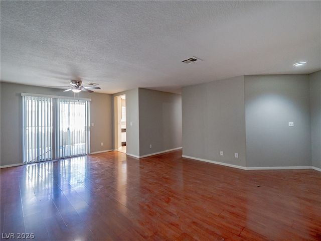 1401 Linnbaker Lane 202, Las Vegas, NV 89110