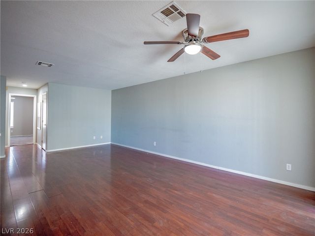 1401 Linnbaker Lane 202, Las Vegas, NV 89110