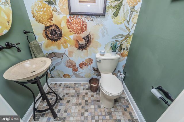801 N WASHINGTON RDG, West Chester, PA 19382