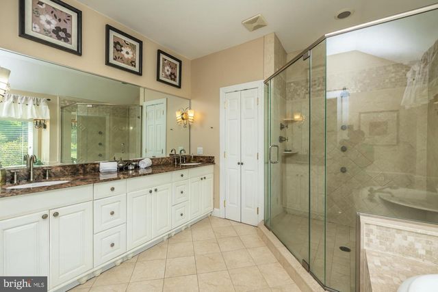 801 N WASHINGTON RDG, West Chester, PA 19382